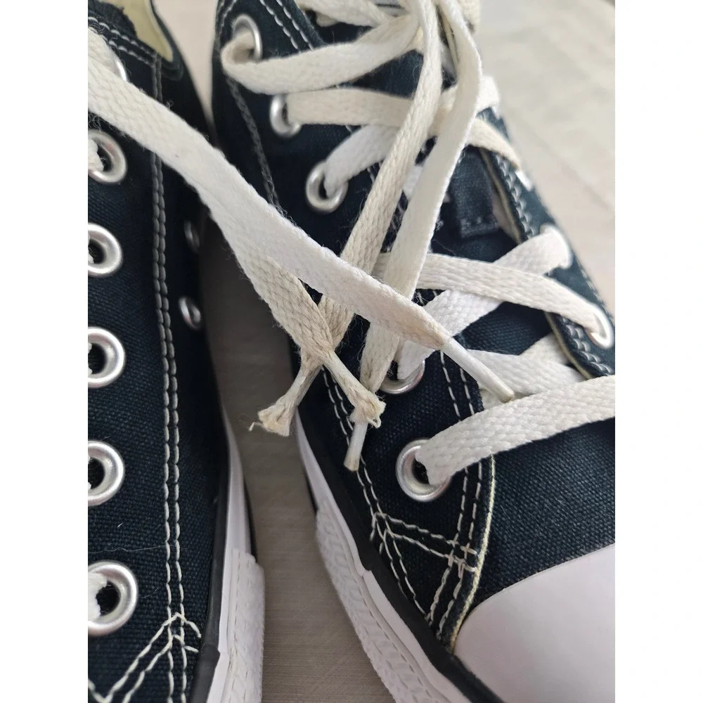 Classic Low-Top Canvas Sneakers - Black - Picture 5 of 12